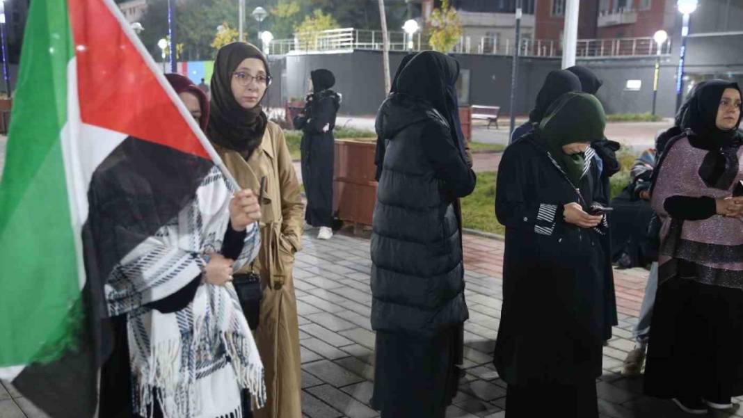 Türkiye'nin dört bir yanından Filistin'e destek protestoları: Gazze'de insanlık ölüyor! 3